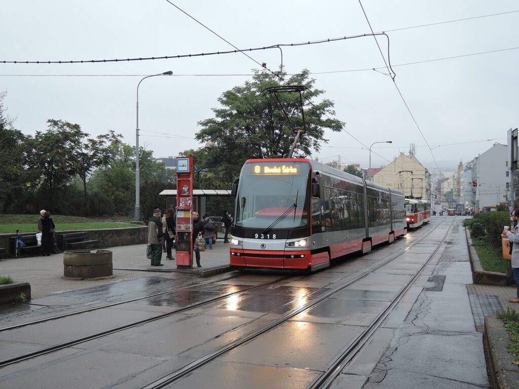 4671 - linka 8 Palmovka DPP Škoda 15T 9318