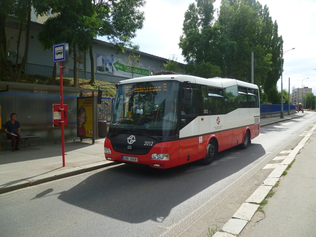 4117 - linka 168 Vojenská nemocnice DPP SOR BN 8.5 2012