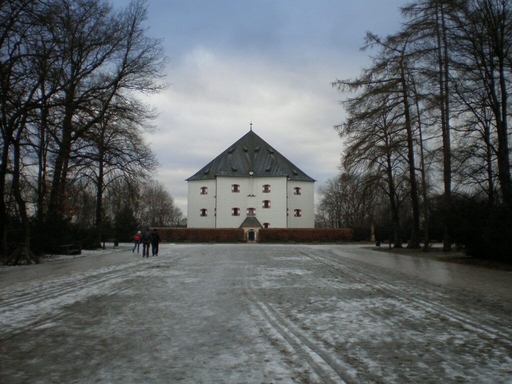 728 - letohrádek Hvězda