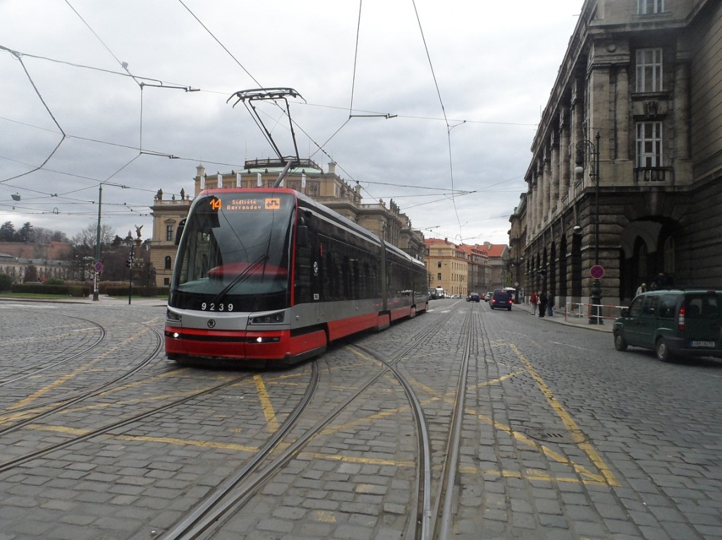 linka 14 na Staroměstské