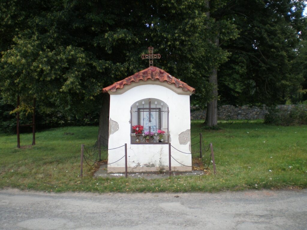 082 - Jablonná - kaplička