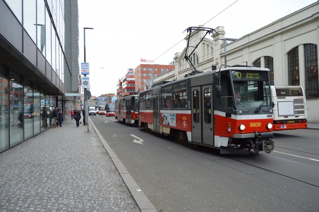 8609 - linka 10 Anděl DPP Tatra T6A5